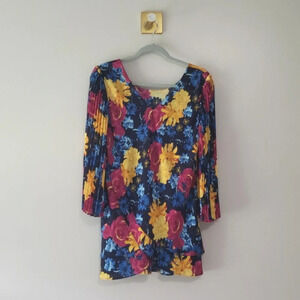 Laurie Felt Floral Blouse Top Women XS Extra Small Colorful Office Career Unique